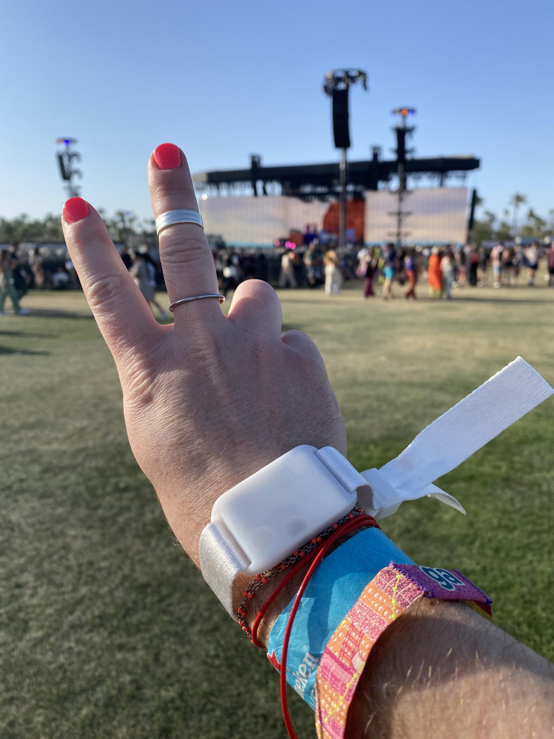 Coachella bracelets: The Ultimate Festival Accessory插图4