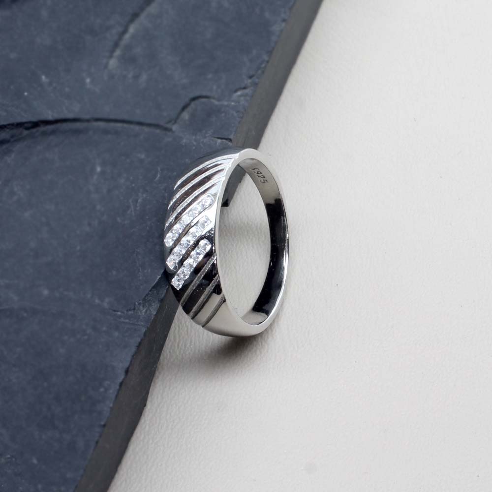 Mens silver ring