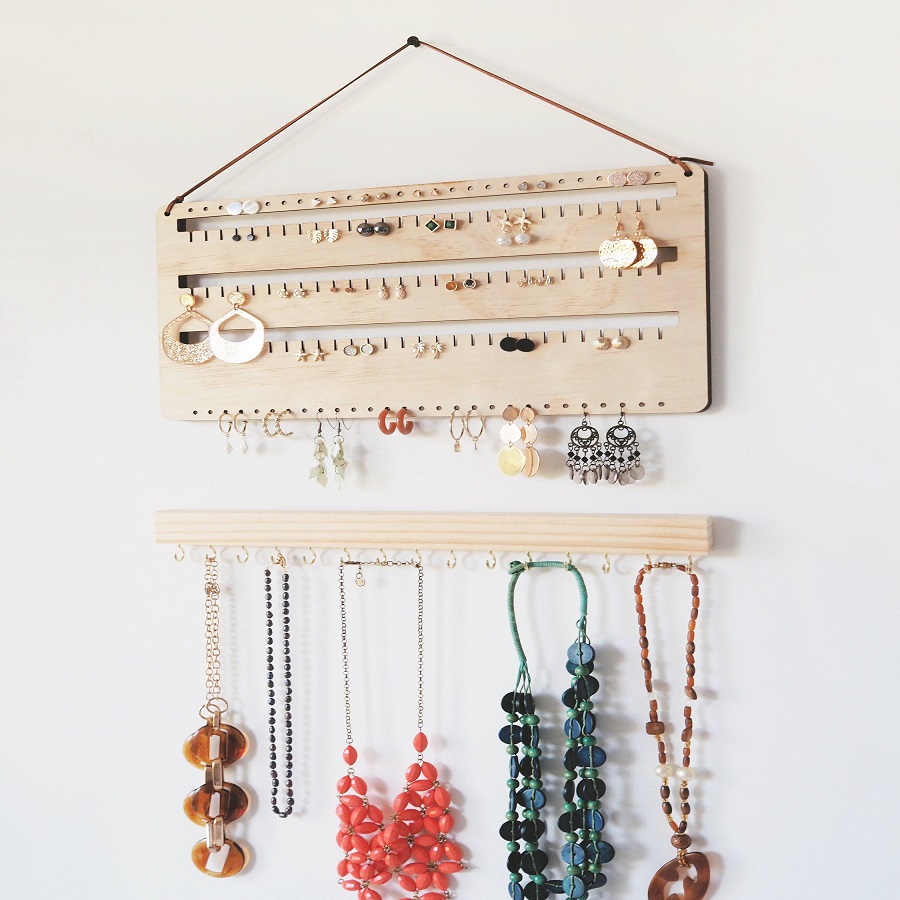 Necklace Holder